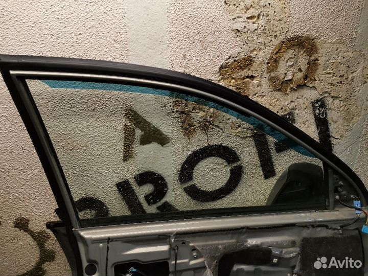 Стекло двери передней левой hover h 3