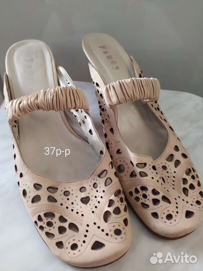 Босоножки 37