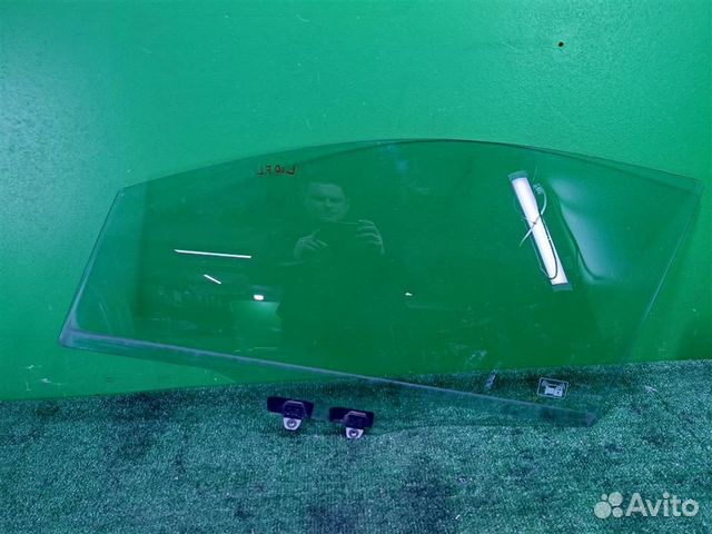 Стекло переднее левое Honda FR-V (BE1) 2006