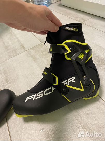 Лыжные ботинки fischer rcs skate