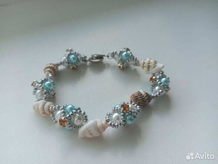 Браслеты из бисера и бусин