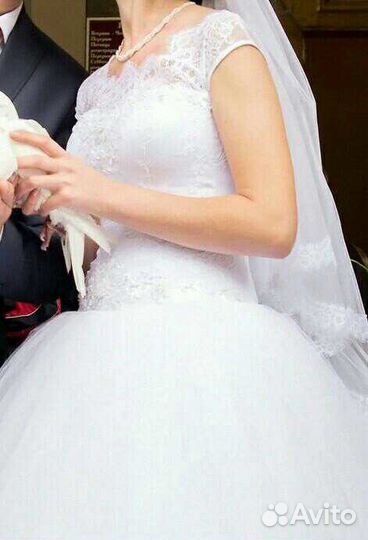 Свадебное платье