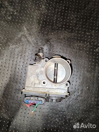 Дросельная заслонка Toyota Corolla 150 1ZR-FE