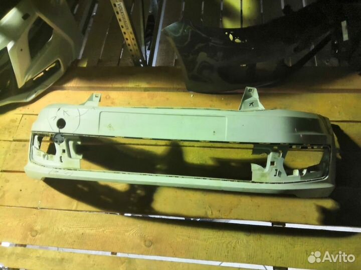Бампер передний volkswagen polo 5 18 г