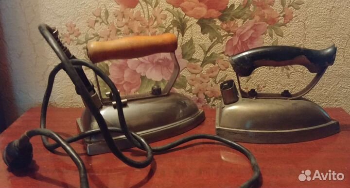 Утюг старинный
