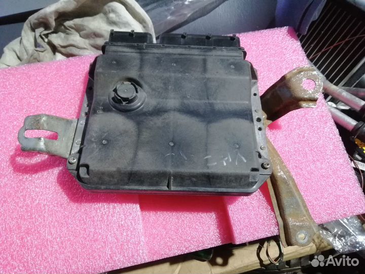 Эбу двигателя 1KR-FE Toyota Vitz 90 Belta