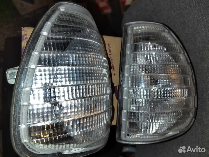 Указатель поворота лев/прав белый Depo Merc W123