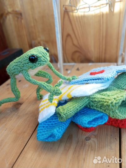 Вязаная лягушка