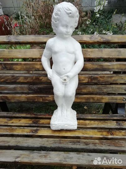 Фонтан писающий мальчик