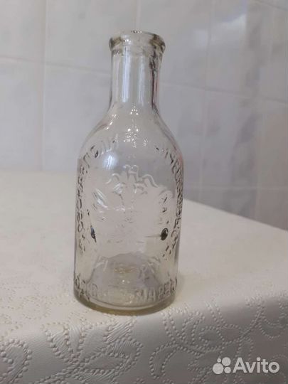 Бутылочка с гербом 1872г