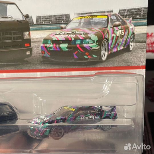 Hot Wheels Premium HKS nissan skyline & MBK VAN