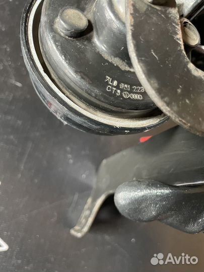 Сигнал звуковой(высокий) Volkswagen Touareg 7L