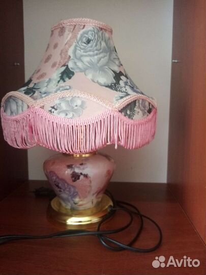Лампа настольная новая
