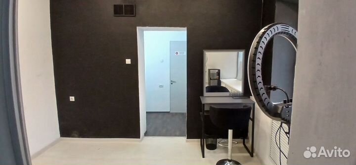 Сдам в аренду рабочий кабинет площадью 12м