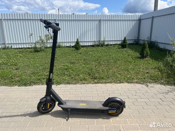 Электросамокат Ninebot max g30