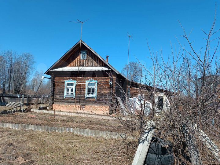 Дом 38 м² на участке 50 сот.