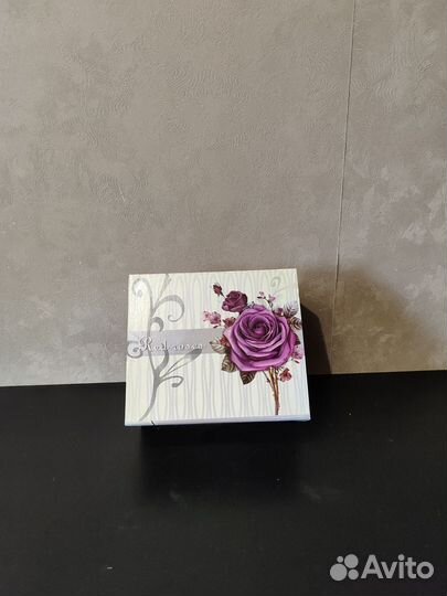 Чайные чашки с блюдцами