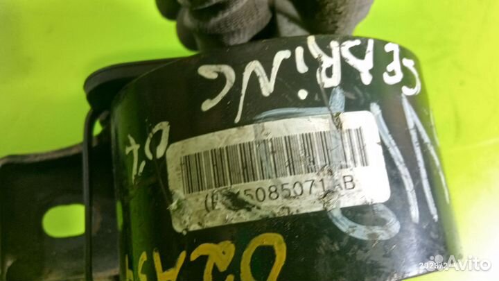 Опора двигателя левая Chrysler Sebring 2006-2010