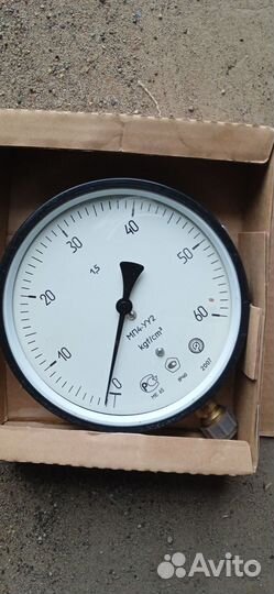 Манометр на 60 2шт на 25 1шт