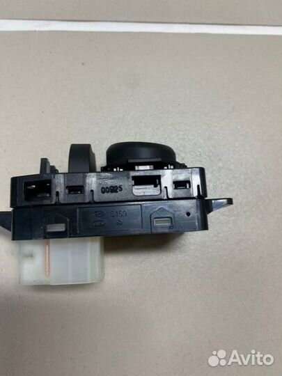 Блок управления зеркалами Hyundai Creta 1.6 G4FG