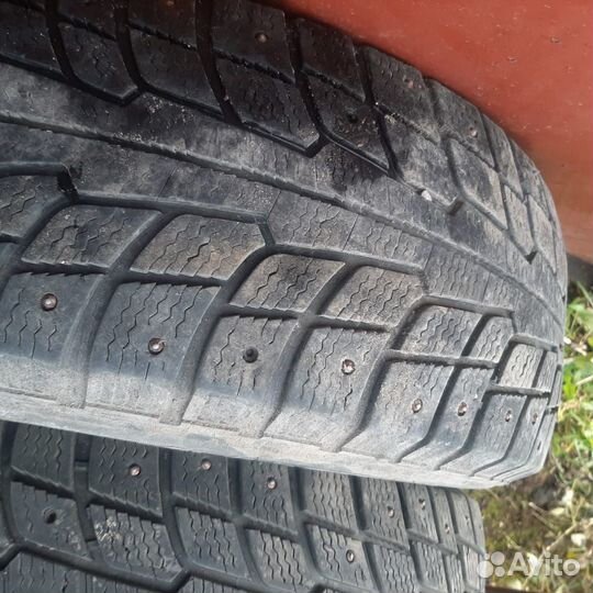 Michelin Latitude X-Ice North 215/60 R17 96