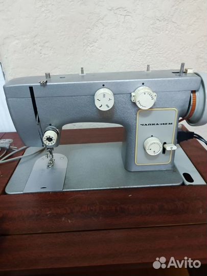 Швейная машина Чайка 142м с Электрическая