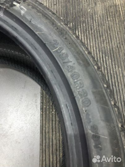 DoubleStar DW02 245/40 R20 99T