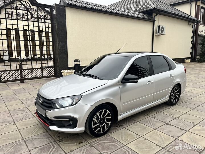 LADA Granta 1.6 МТ, 2021, 100 000 км