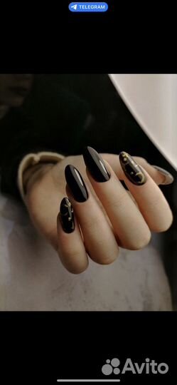 Маникюр с покрытием в салоне