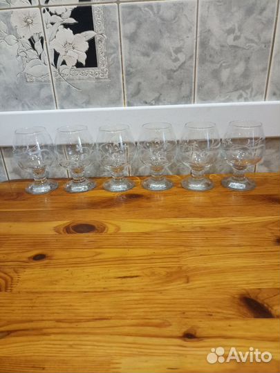 Коньячные бокалы