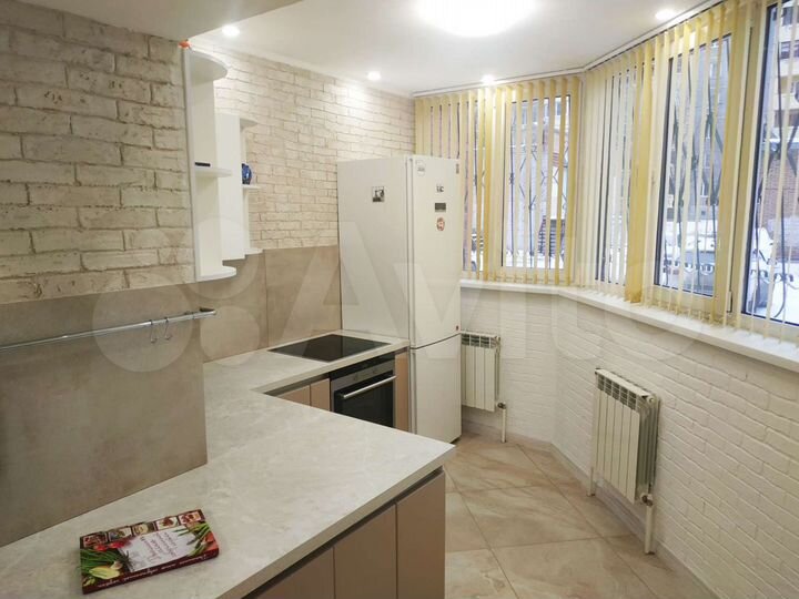 3-к. квартира, 100 м², 1/14 эт.