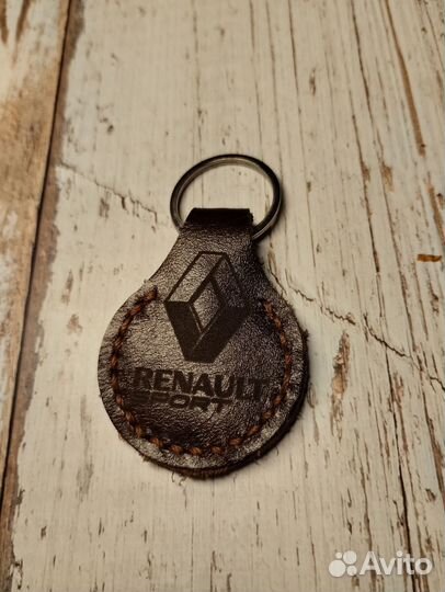 Брелок для ключей из натуральной кожи