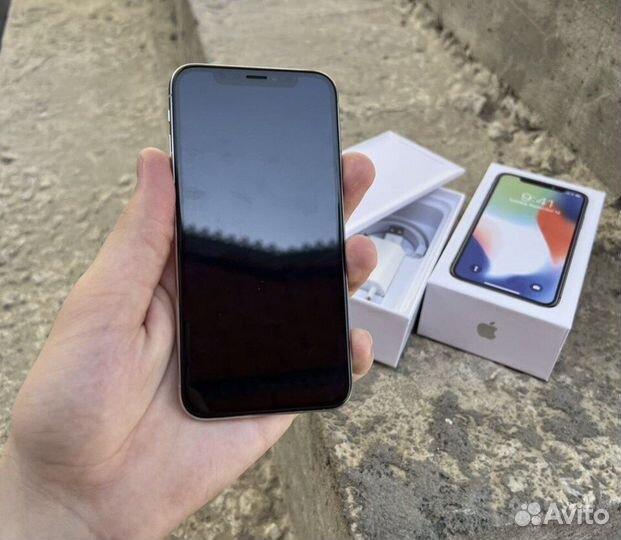 iPhone X, 256 ГБ