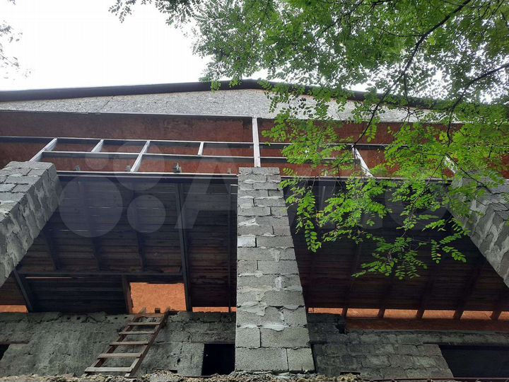 Коттедж 350 м² на участке 13 сот.