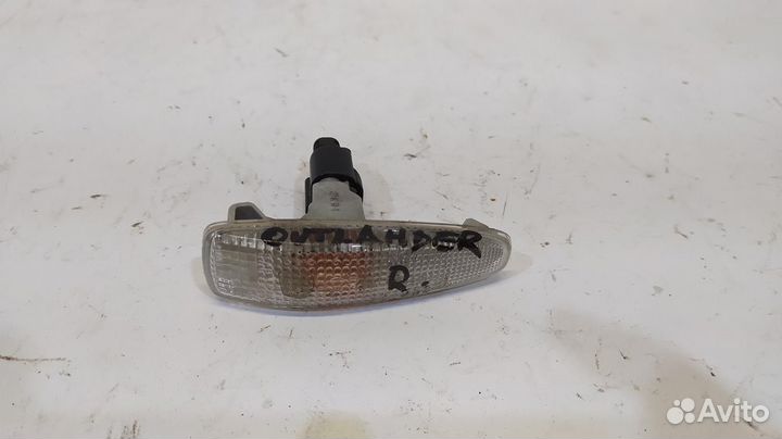 Повторитель в крыло Mitsubishi Outlander CW 05-12