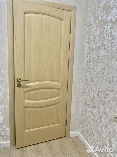 Двери из массива дуба б/у