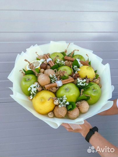 Букеты из фруктов