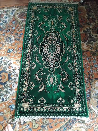 Комплект ковровых покрывал на диван и 2 кресла