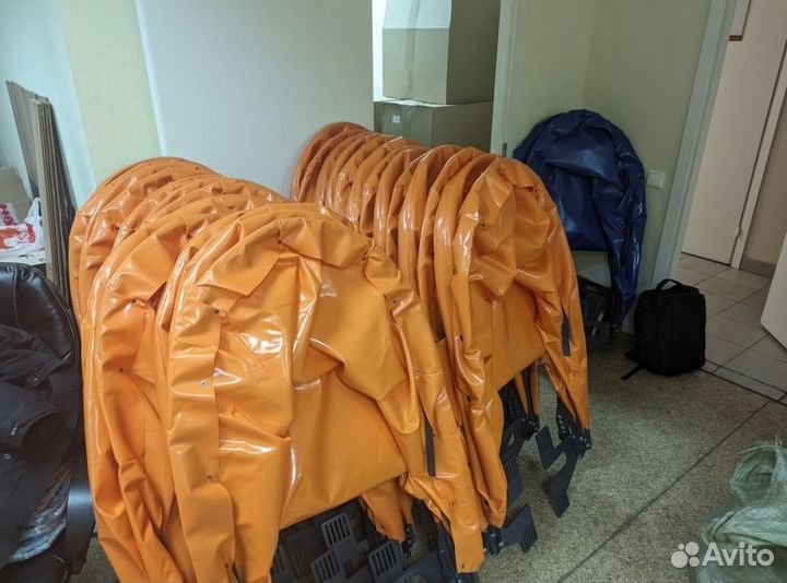 Качественный капюшон на кран манипулятор оранжевый