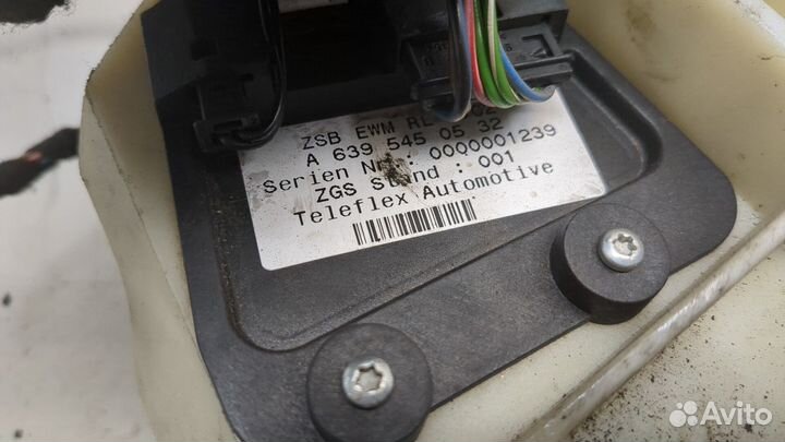 Кулиса кпп Mercedes Viano, 2005