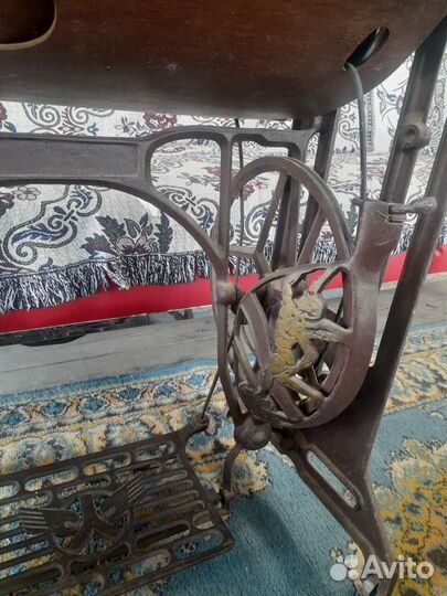 Швейная машинка