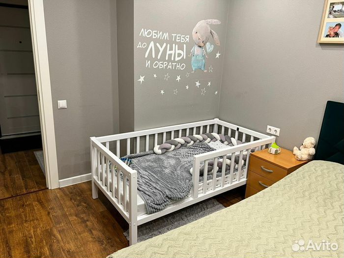 Кроватка сингл высокий борт детская из массива