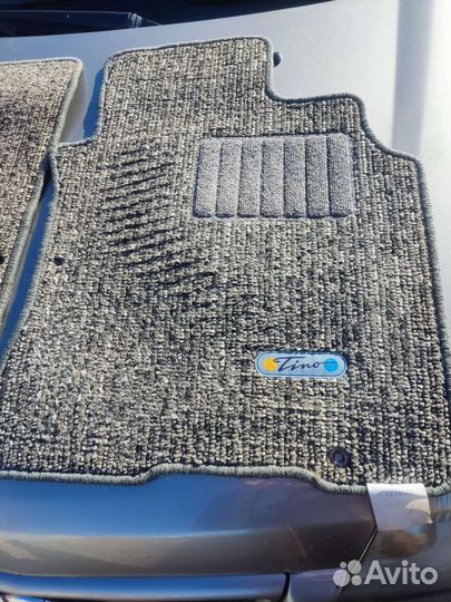 Коврики салона для Nissan Tino HV10