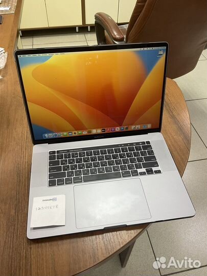 Apple MacbookPro 16 A 2141 i9 64Gb/4Tb