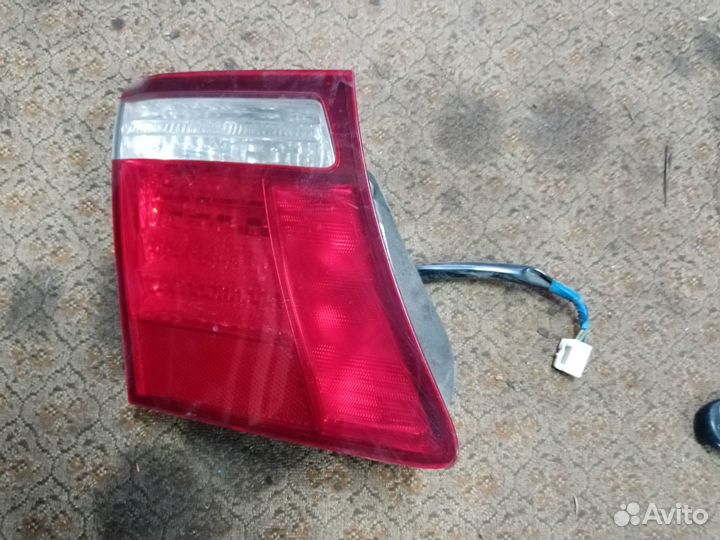 Фонарь левый внутренний на Лексус LS 460 08г