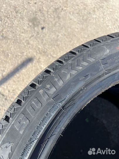 Grenlander Icedefensor Stud II 225/55 R18 76T