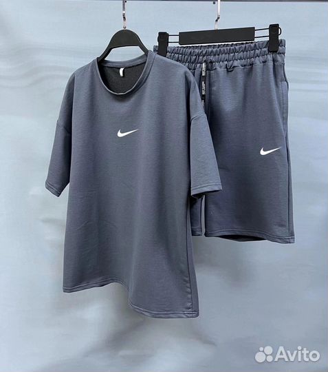 Костюм спортивный Nike