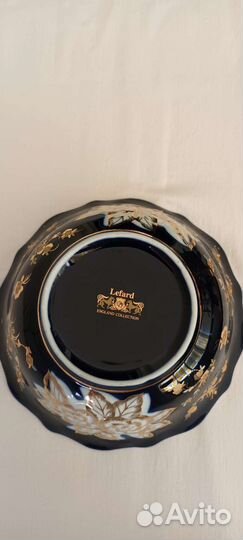 Салатник фарфоровый Китай. Новый