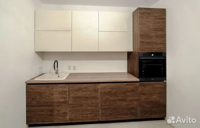 Кухонный гарнитур с островом угловой прямой