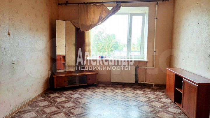 Комната 13 м² в > 9-к., 4/5 эт.